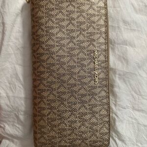 Michael Kors Gold Wallet